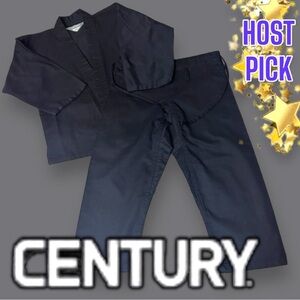 🎉HP🎉EUC Century Kids Lightweight Martial Arts Uniform in Black. Kids 5-7 🥋